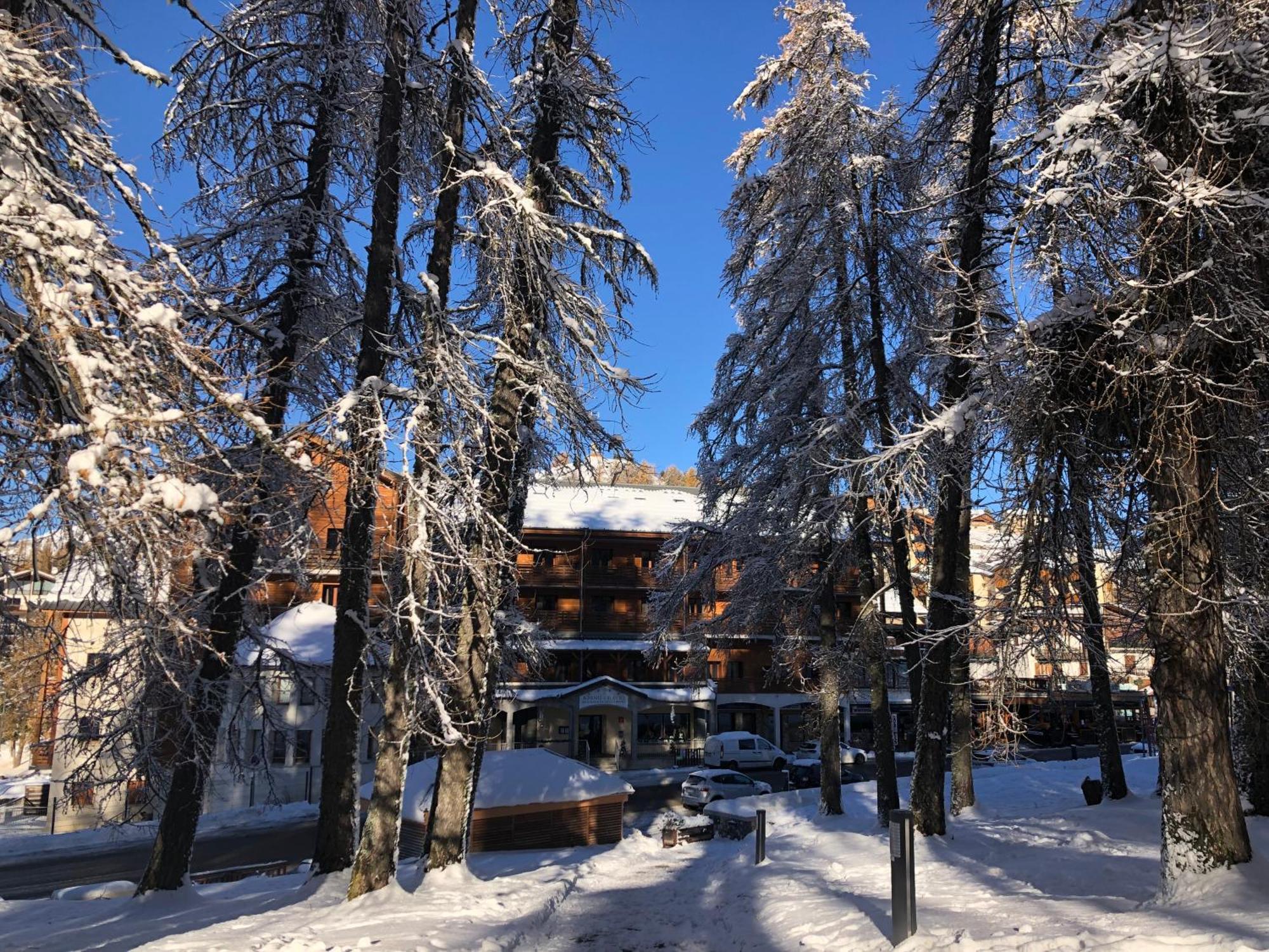 Adonis Valberg Exterior foto